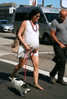 Selma Blair feet photo thumbnail