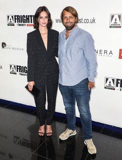 Kaya Scodelario feet photo thumbnail