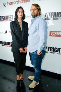 Kaya Scodelario feet photo thumbnail