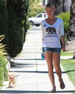 Kristin Cavallari feet photo thumbnail