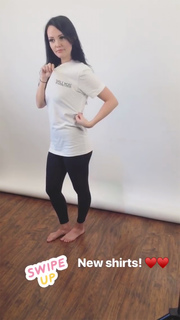 Brittney Smith feet photo thumbnail