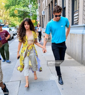 Camila Cabello feet photo thumbnail