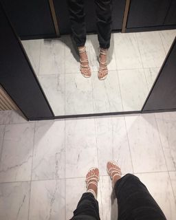 Debby Ryan feet photo thumbnail