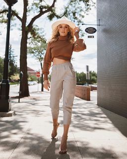 Nastia Liukin feet photo thumbnail