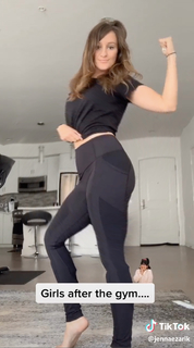 Jenna Ezarik feet photo thumbnail