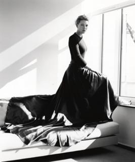 Cate Blanchett feet photo thumbnail