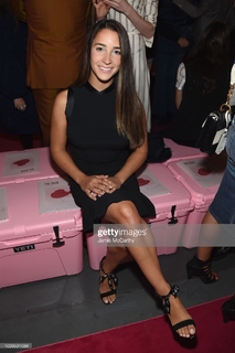 Aly Raisman feet photo thumbnail