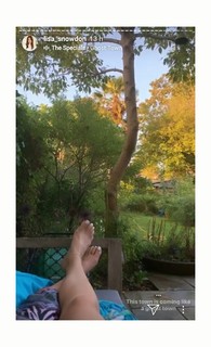 Lisa Snowdon feet photo thumbnail