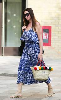 Lisa Snowdon feet photo thumbnail