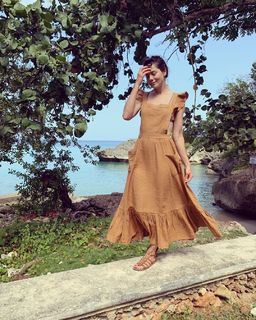 Michelle Monaghan feet photo thumbnail