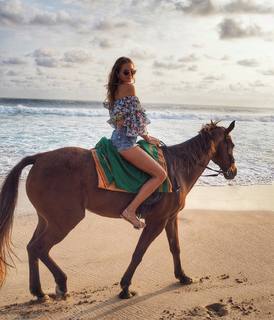 Millie Mackintosh feet photo thumbnail