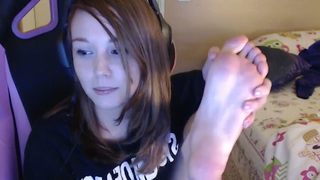 Flavia Sayuri feet photo 2