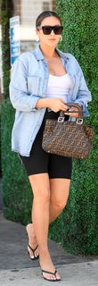 Shay Mitchell feet photo thumbnail