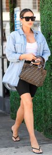 Shay Mitchell feet photo thumbnail