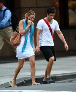 Blake Lively feet photo thumbnail