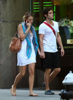 Blake Lively feet photo thumbnail