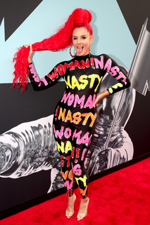 Justina Valentine feet photo thumbnail