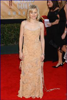 Kristen Bell feet photo thumbnail