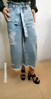 Lívia Andrade feet photo thumbnail