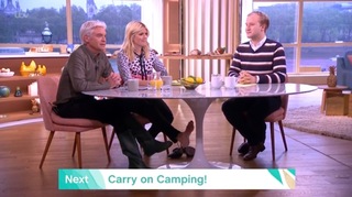 Holly Willoughby feet photo thumbnail