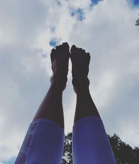 Christie Brinkley feet photo thumbnail