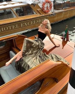 Elsa Hosk feet photo thumbnail