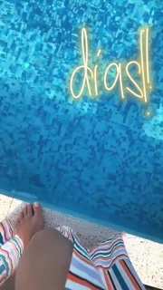 Maite Perroni feet photo thumbnail