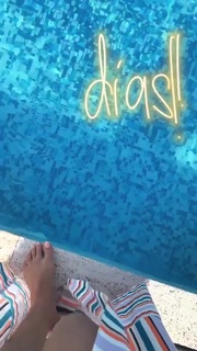 Maite Perroni feet photo thumbnail