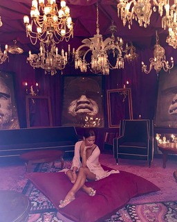 Rocsi Diaz feet photo thumbnail