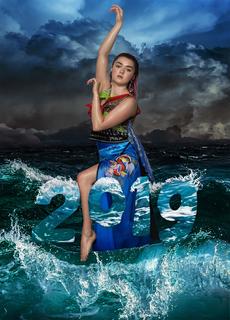 Maisie Williams feet photo thumbnail