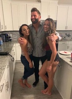 Chelsea Green feet photo thumbnail