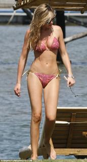 Abbey Clancy feet photo thumbnail