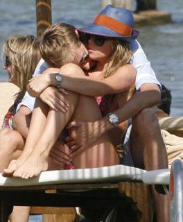 Abbey Clancy feet photo thumbnail