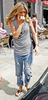 Abbey Clancy feet photo thumbnail