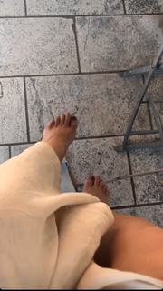Franciely Freduzeski feet photo thumbnail