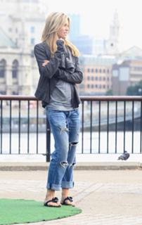 Abbey Clancy feet photo thumbnail