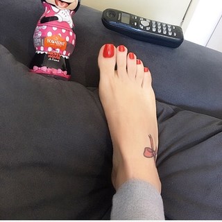 Jaqueline Mello feet photo thumbnail
