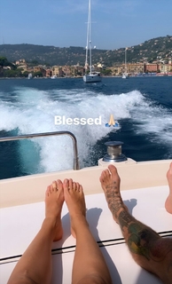 Chiara Ferragni feet photo thumbnail