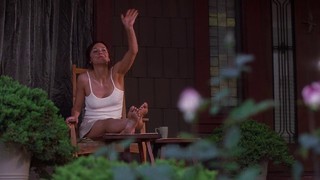 Maggie Gyllenhaal feet photo thumbnail