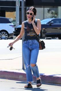 Lucy Hale feet photo thumbnail