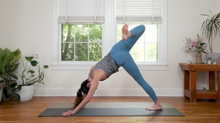 Adriene Mishler feet photo thumbnail