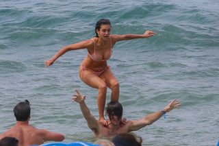 Nina Dobrev feet photo thumbnail
