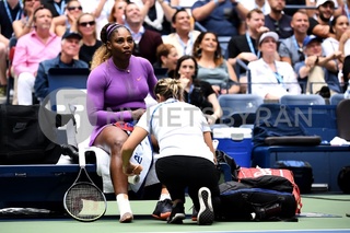 Serena Williams feet photo thumbnail