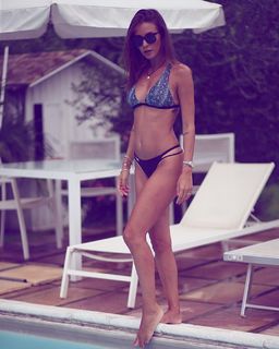 Giorgia Crivello feet photo thumbnail