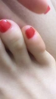 Alaine Crissiê feet photo thumbnail