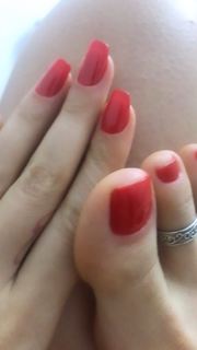 Alaine Crissiê feet photo thumbnail