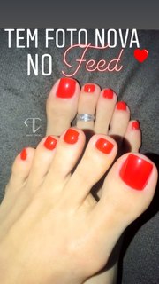 Alaine Crissiê feet photo thumbnail