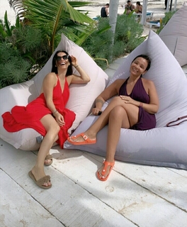 Claudia Lizaldi feet photo thumbnail