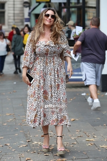 Kelly Brook feet photo thumbnail