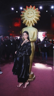 Bruna Marquezine feet photo thumbnail